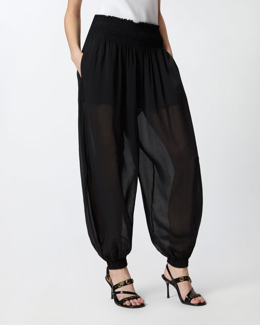 Lightweight, flowing trousers