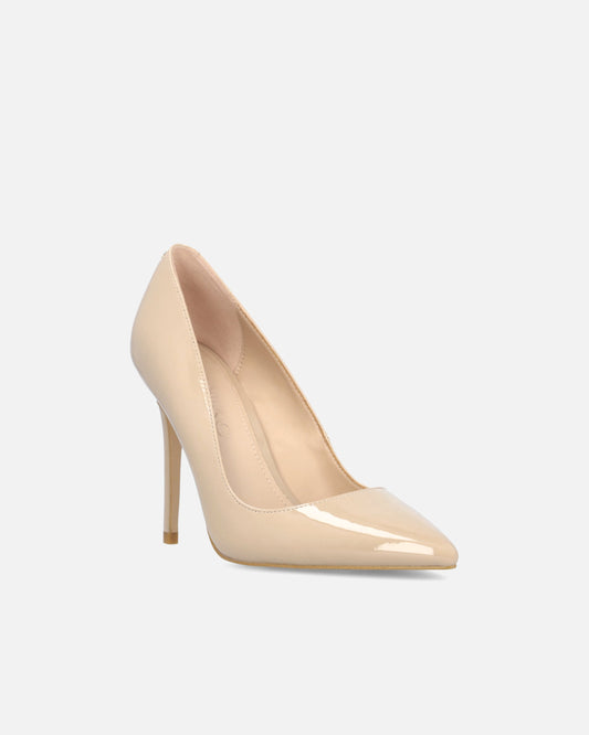 Shiny heeled pumps