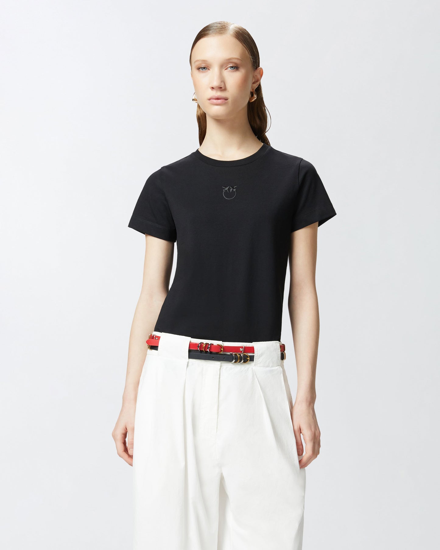 Short-sleeved T-shirt with embroidered logo