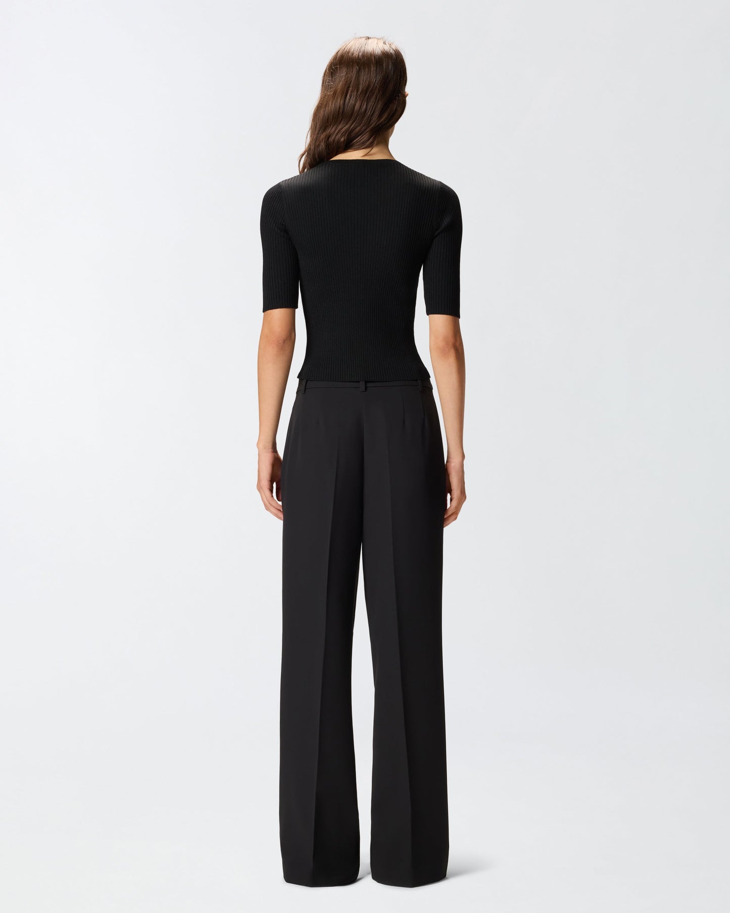 Short-sleeved wool sweater with logo