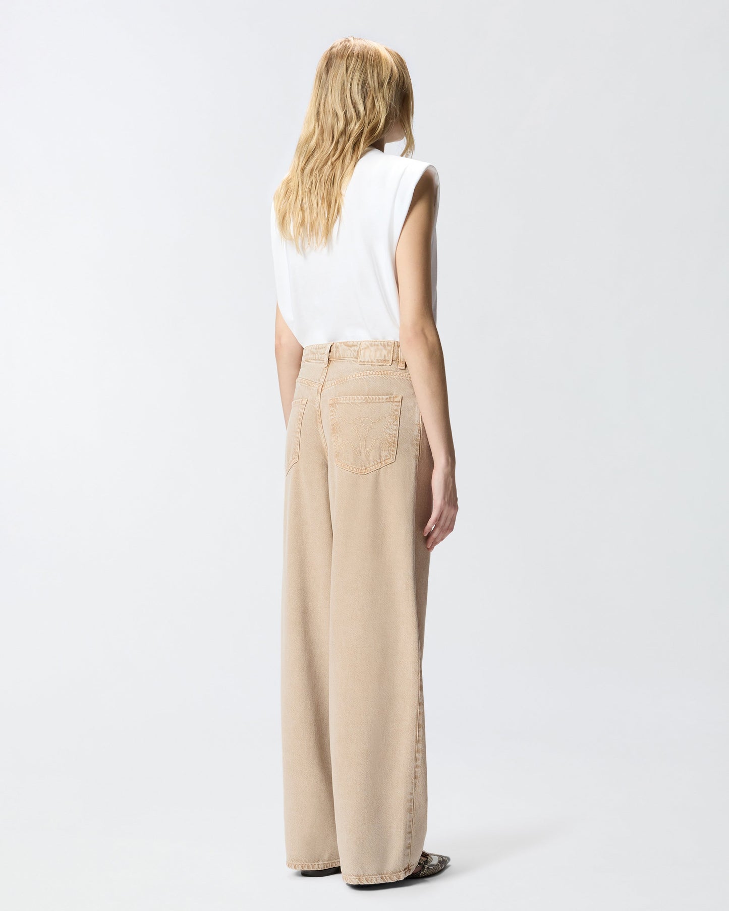 Jeans with jewel cord