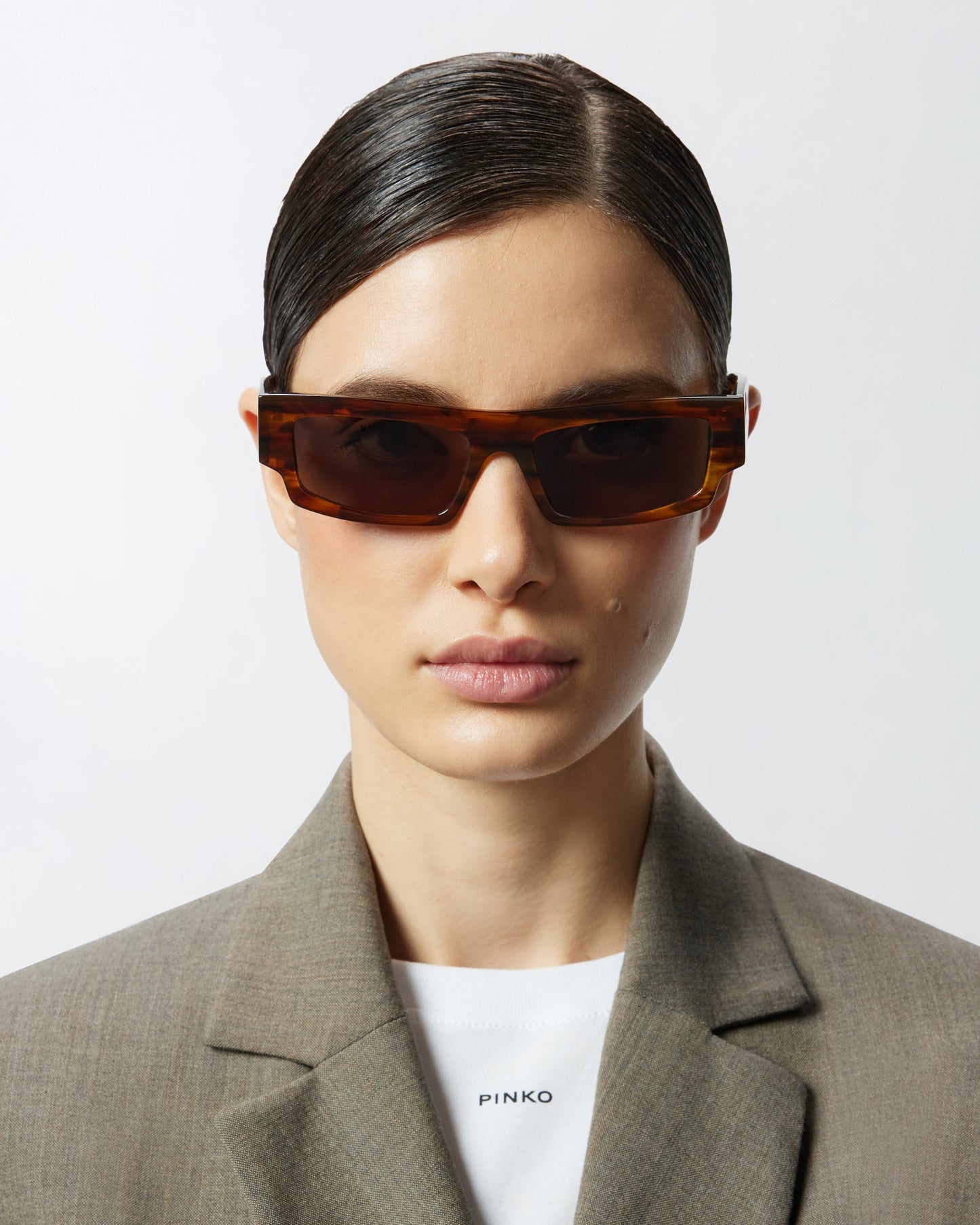 Rectangular sunglasses