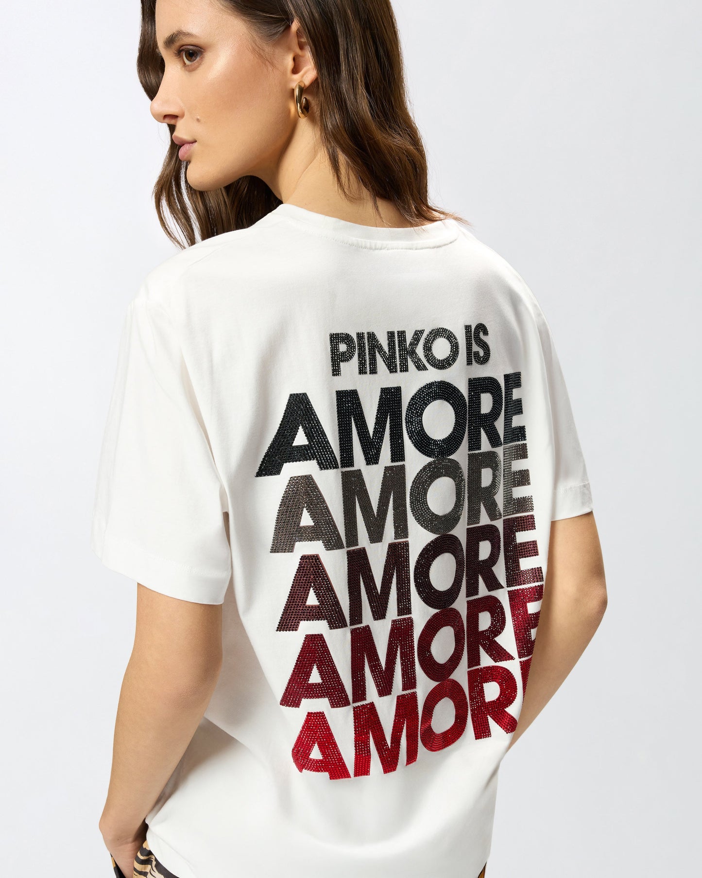 T-shirt with rhinestoned Amore lettering