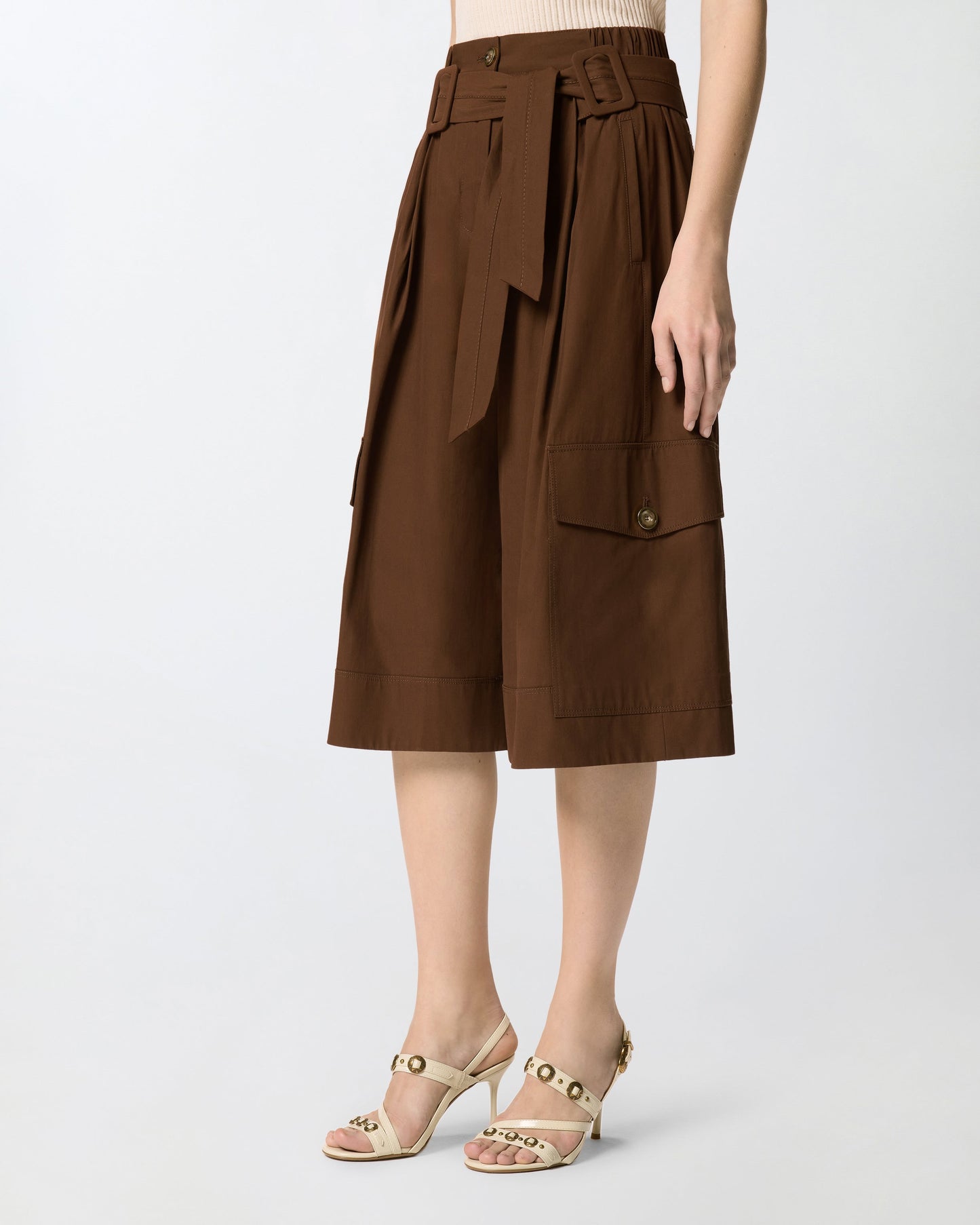 Fluid long shorts in cotton