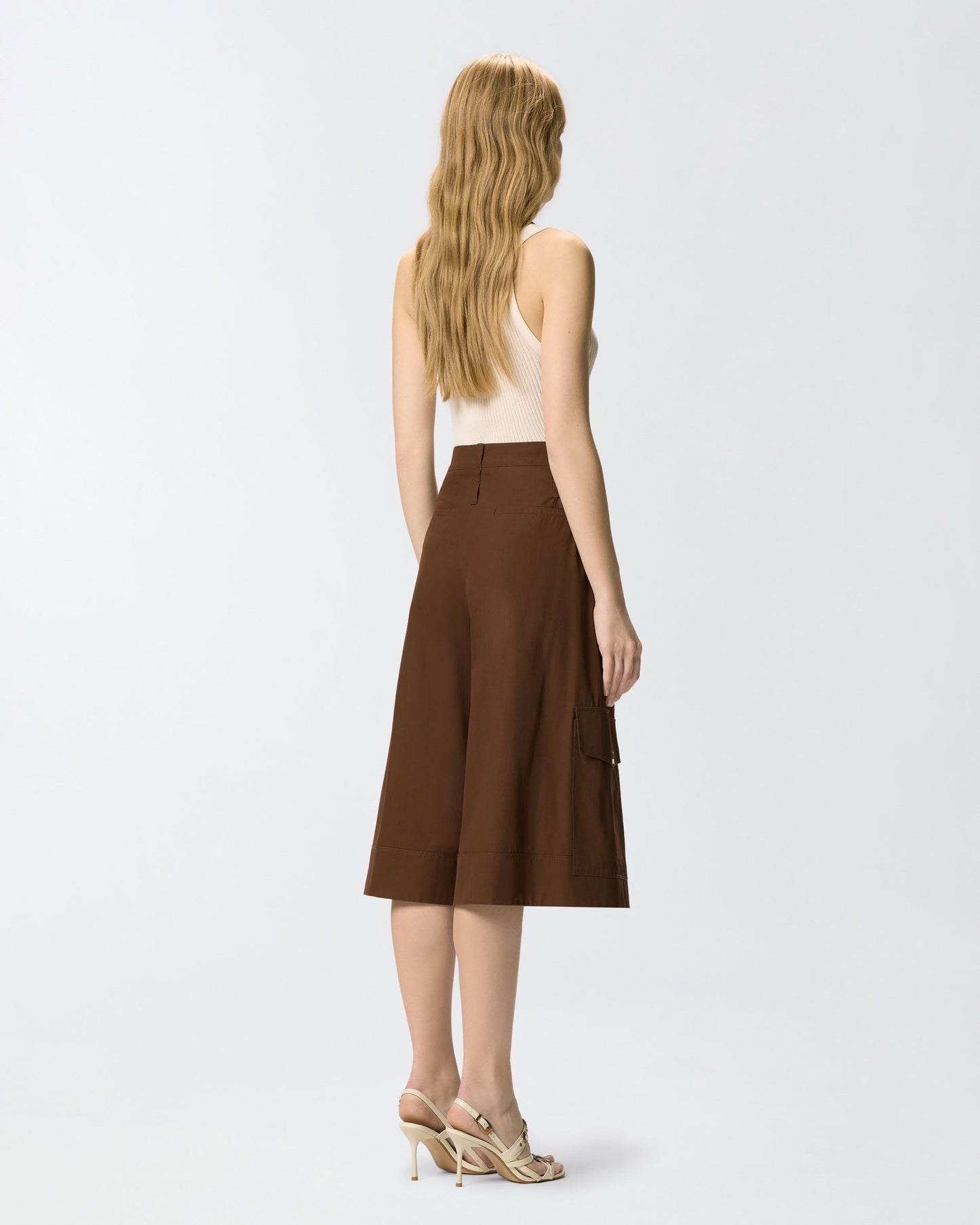 Fluid long shorts in cotton