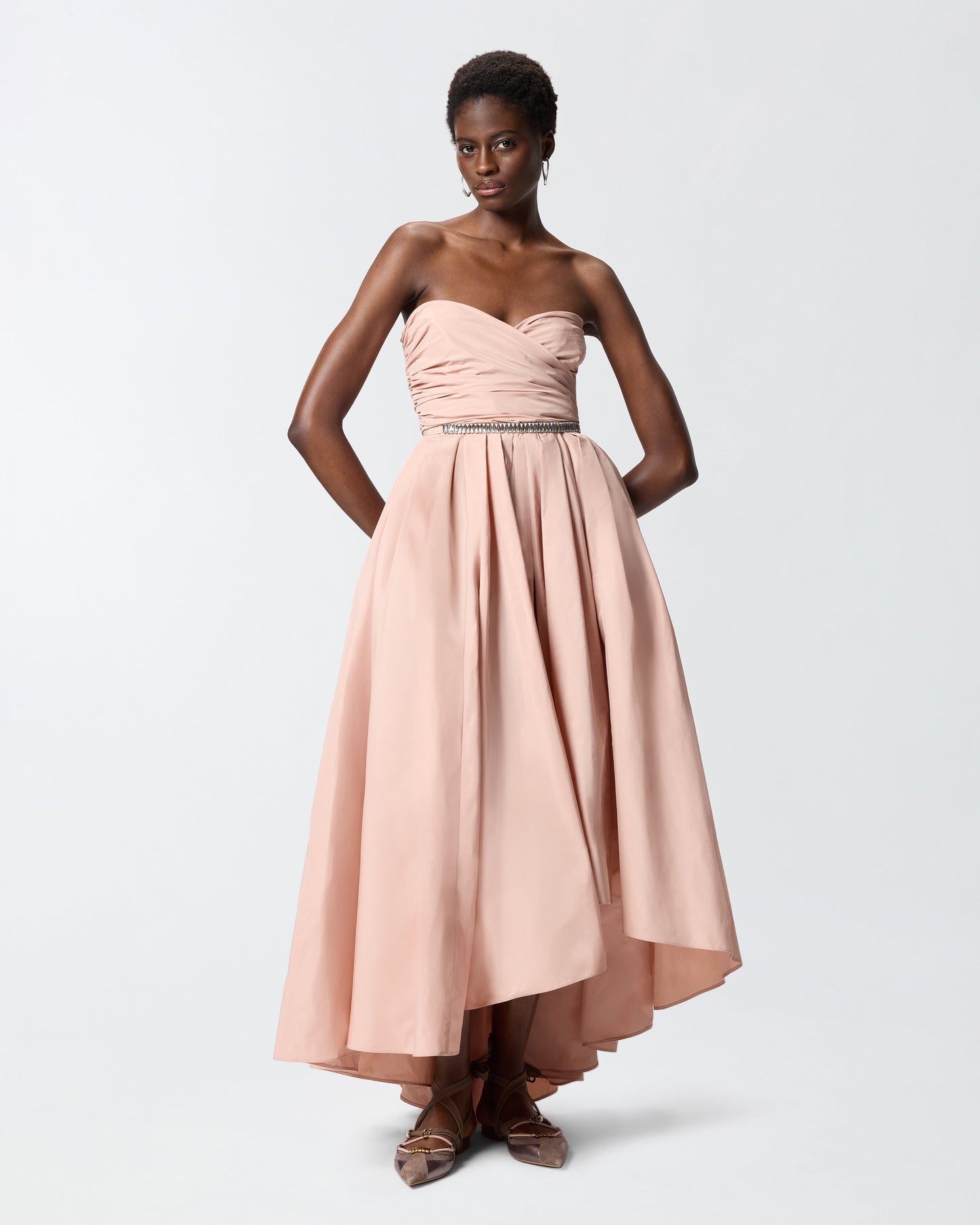 Elegant long dress with jewel belt