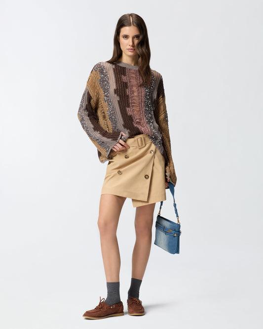 Buttoned mini skirt with belt