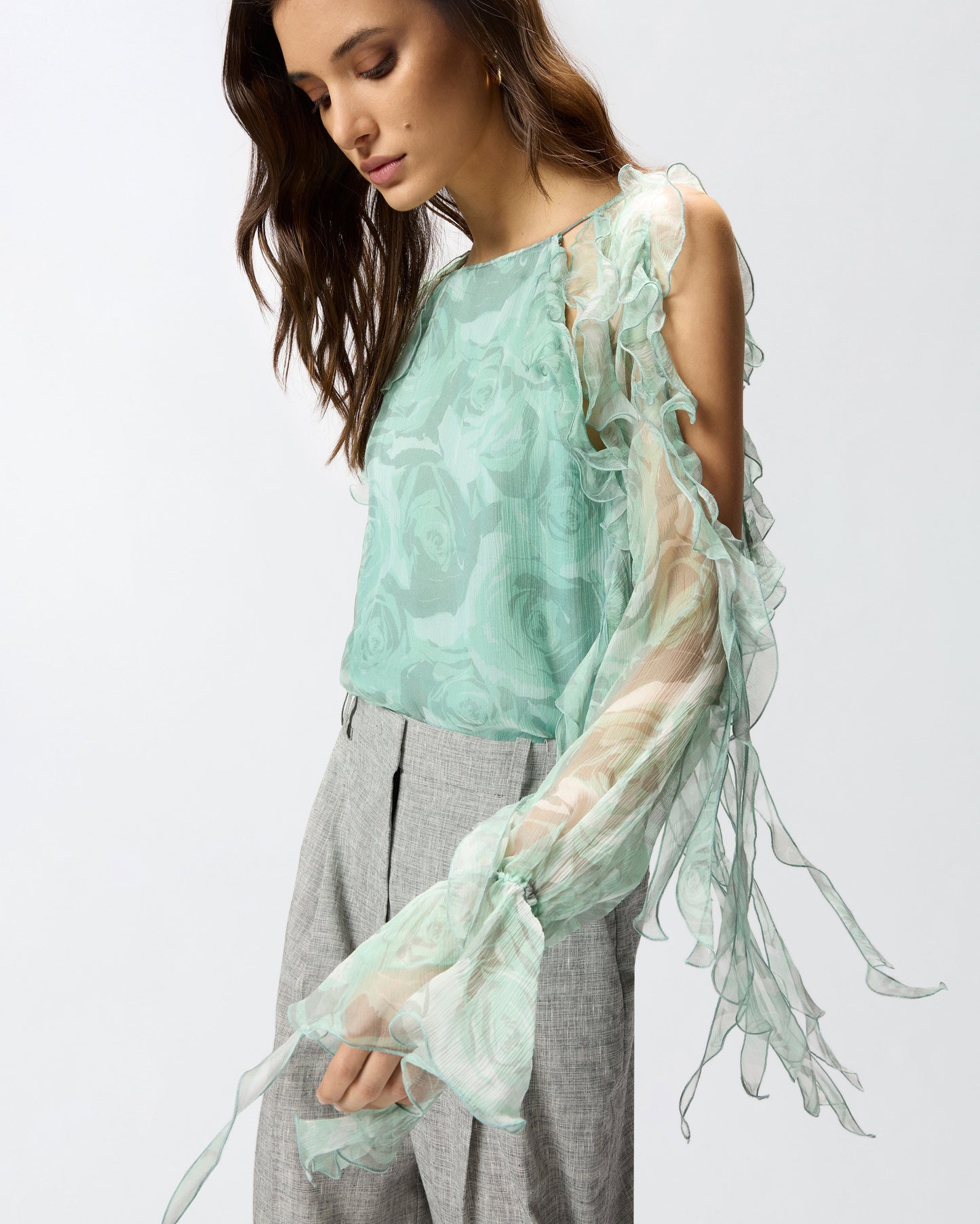Silk blouse with rose print and open shoulders