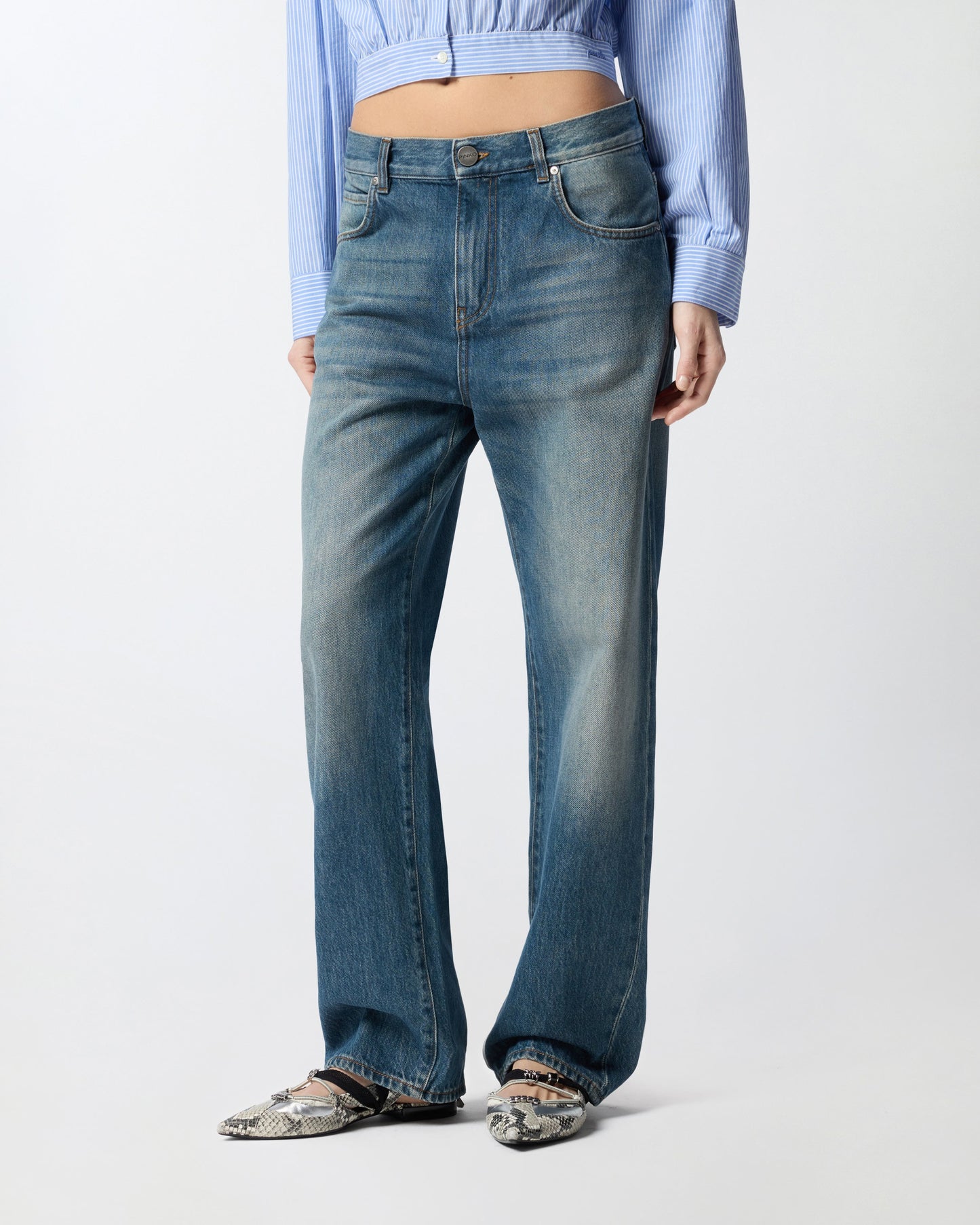 Loose-fit jeans with rear zips