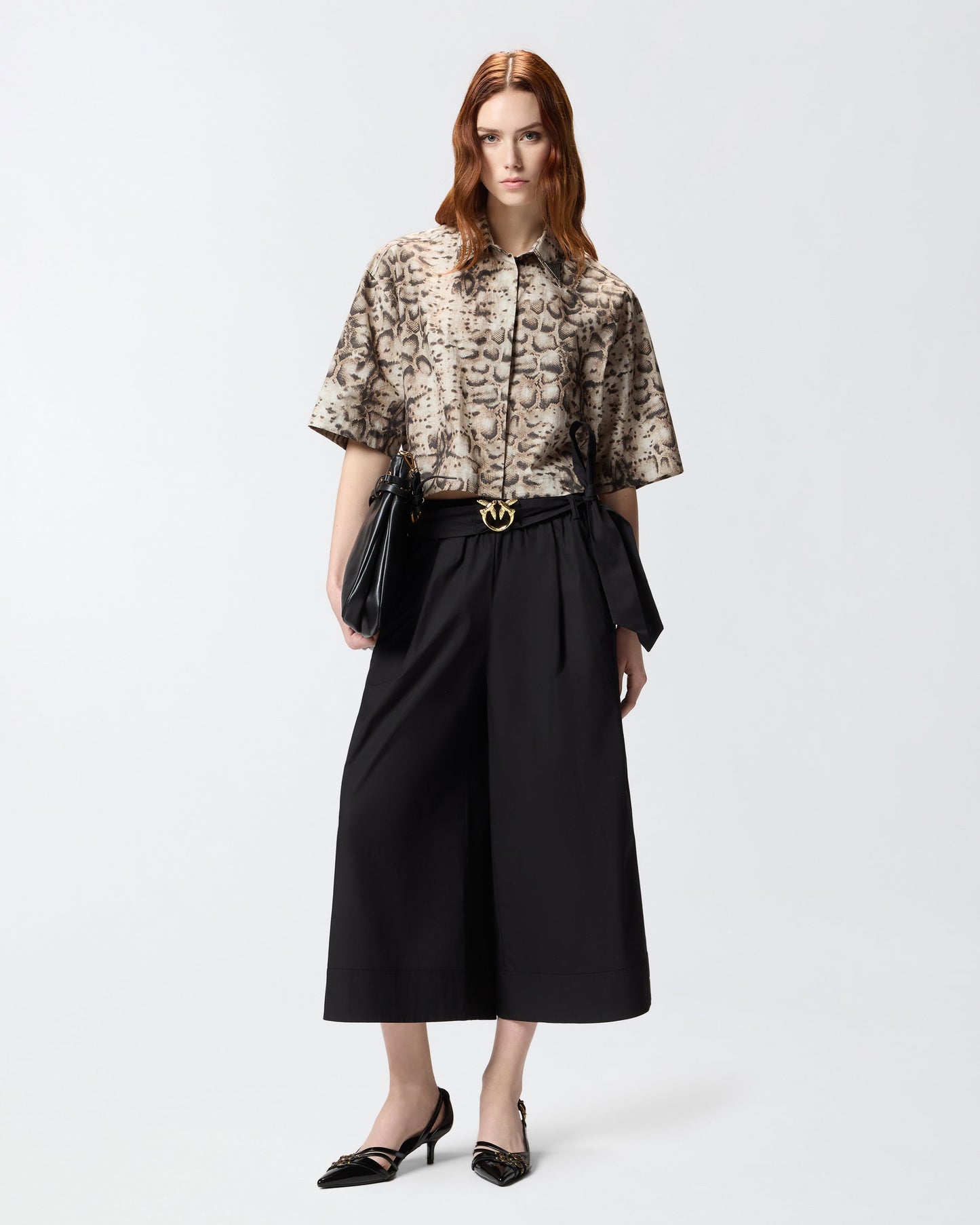 Long shorts with Love Birds buckle