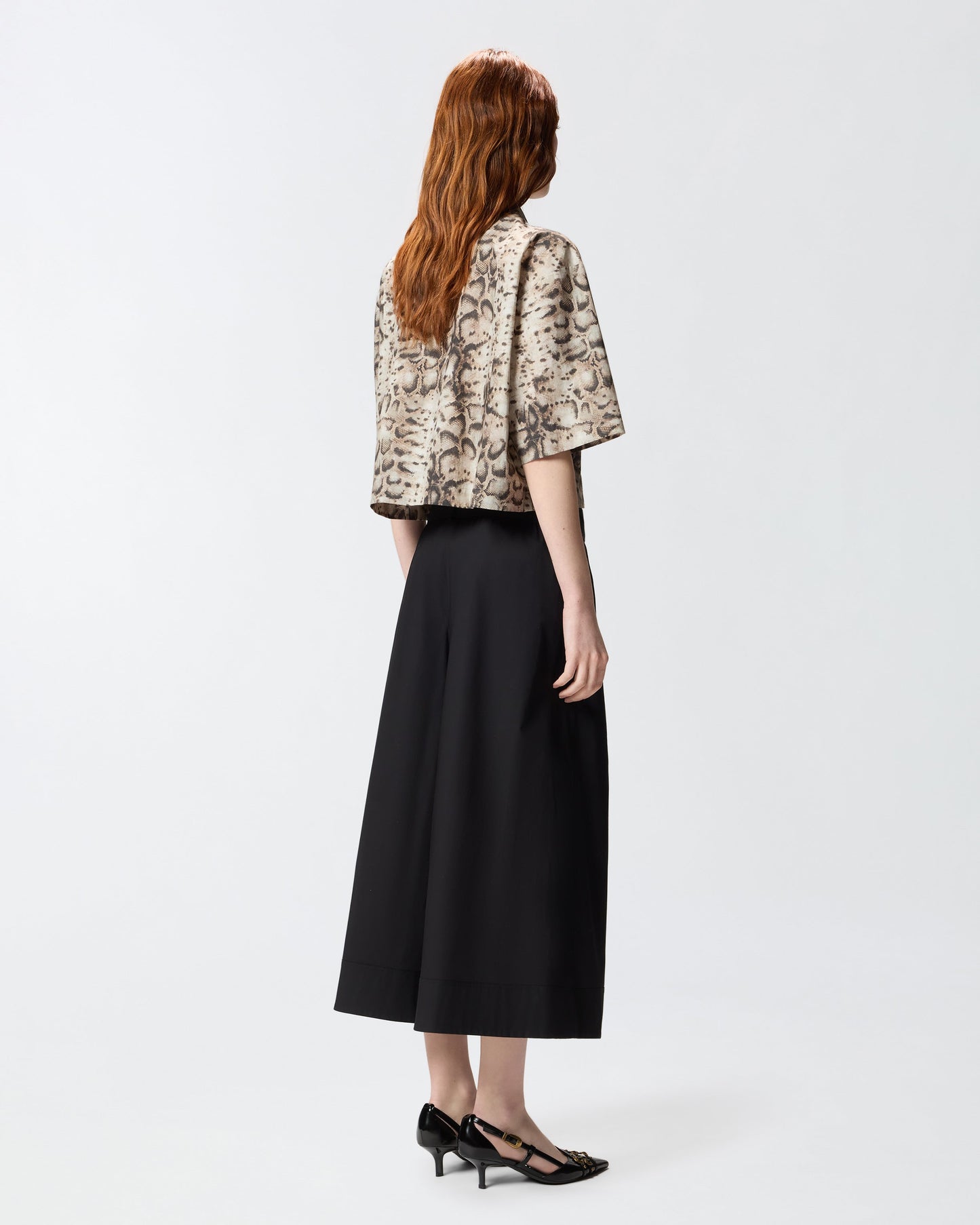 Long shorts with Love Birds buckle