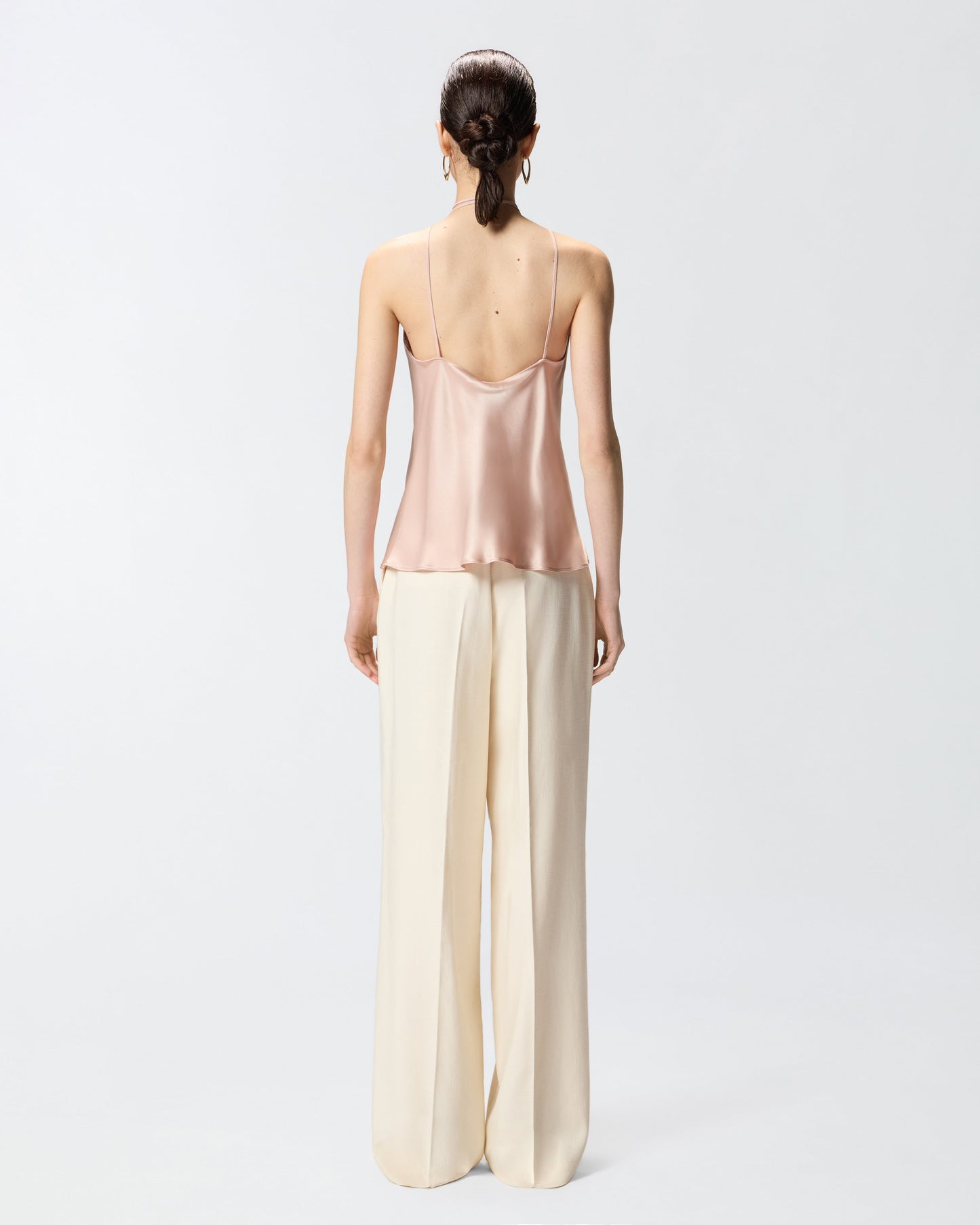 Top in satin with halterneck