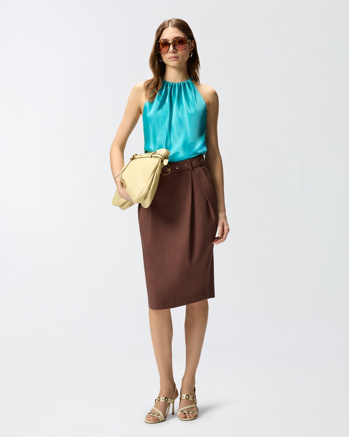 Top in satin with halterneck