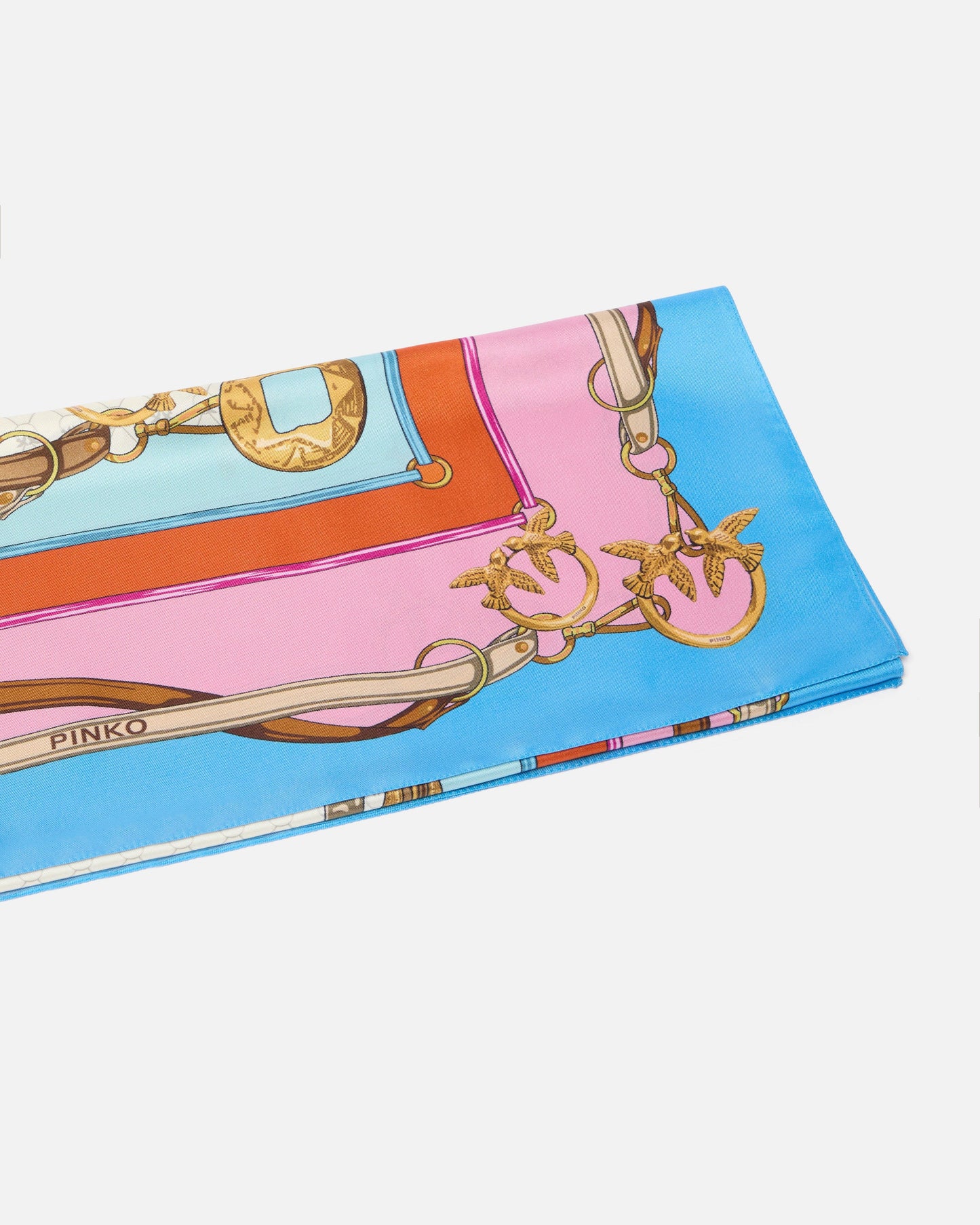 Scarf with multicoloured print