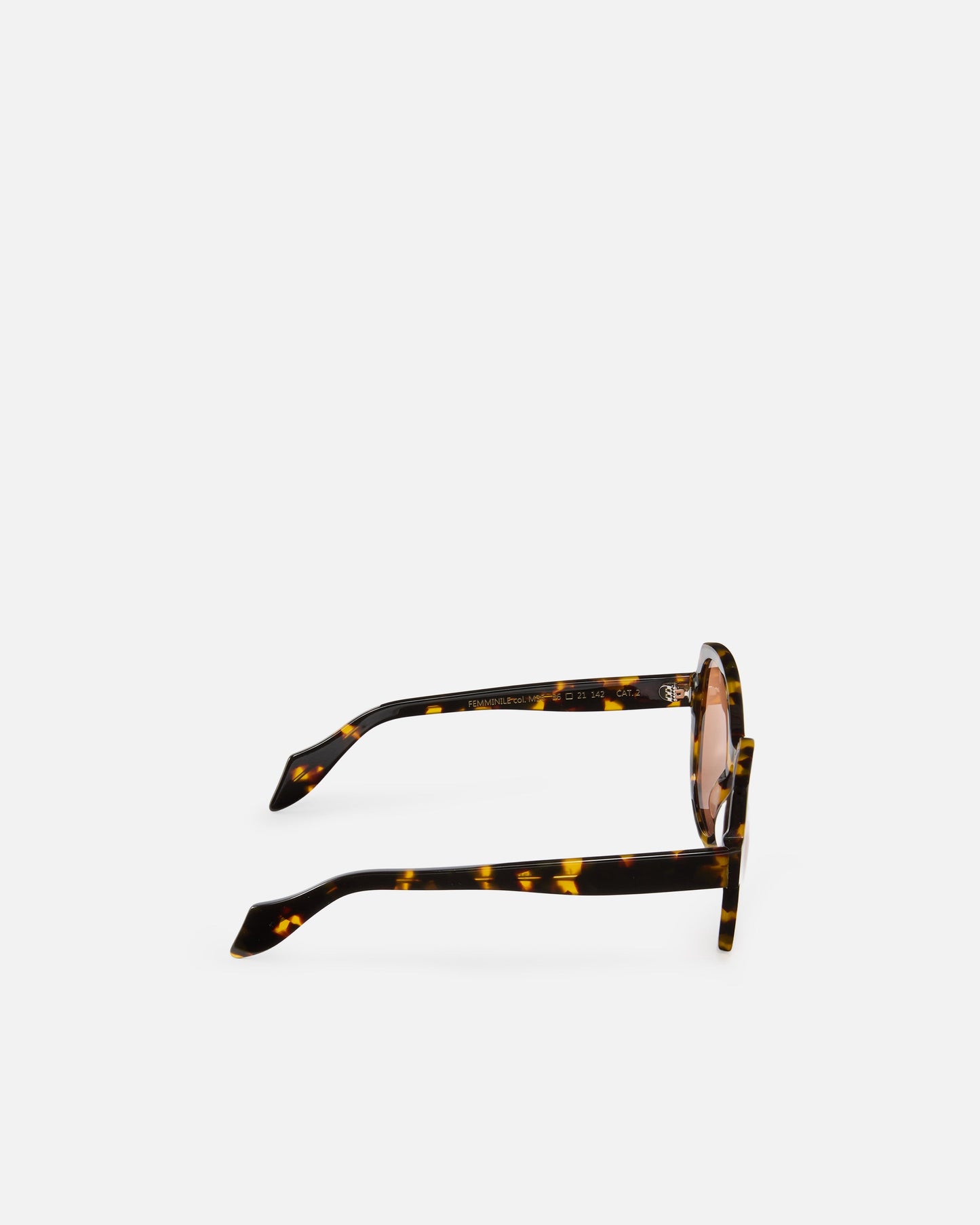 Oversize sunglasses