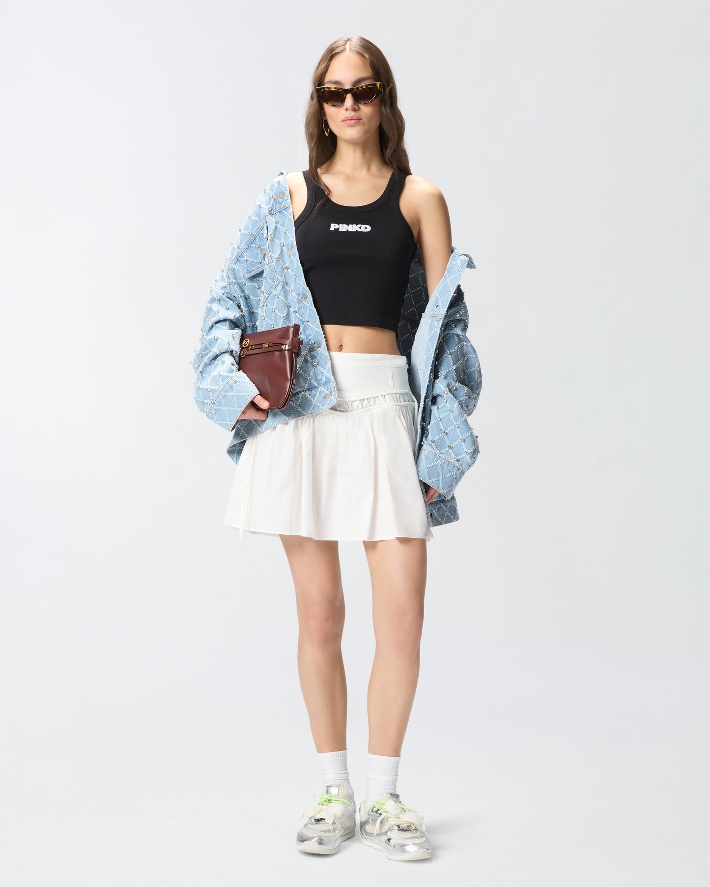 Short skirt with gathering and drawstring