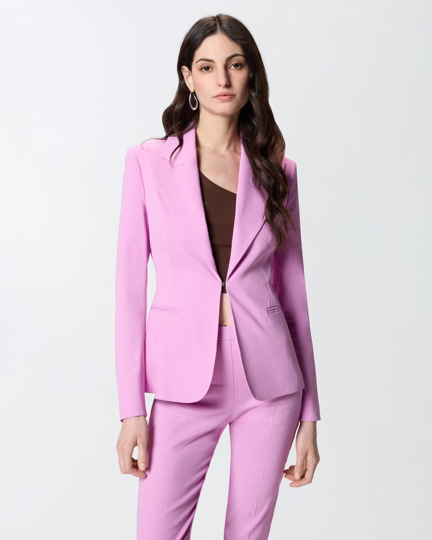 Linen-blend jacket with rear slit