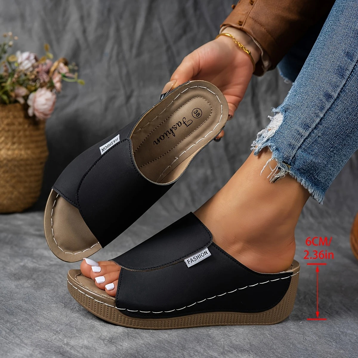 🔥Letzter Tag Aktion 50% RABATT - Bequeme Damen Hausschuhe aus Leder mit dicker Sohle und Fußgewölbestütze