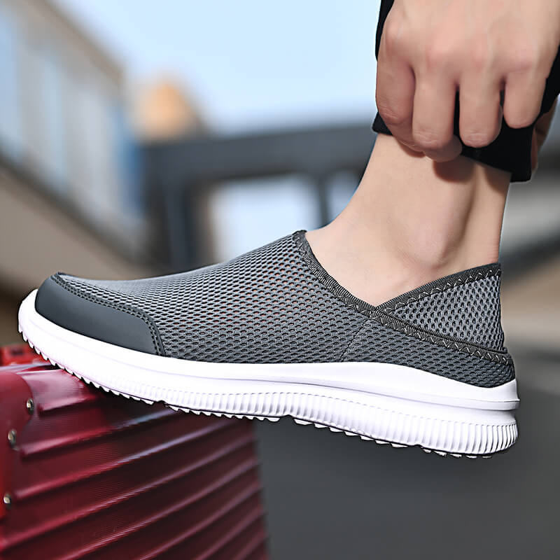 Atmungsaktive Mesh-Slipper für Herren