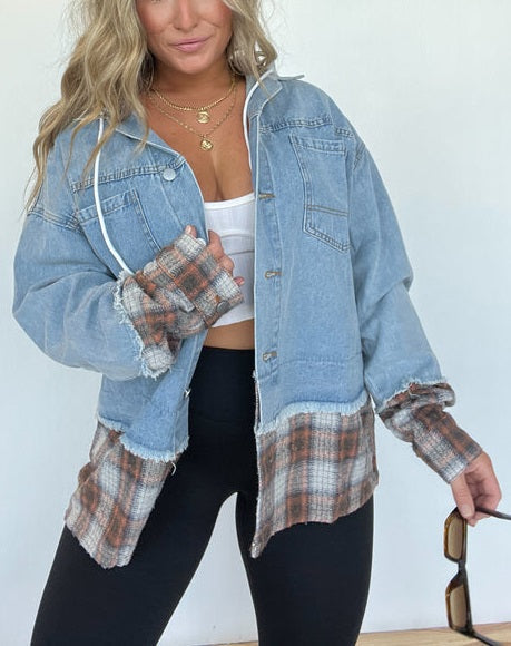 Karierte Kapuzen-Jeansjacke (2 kaufen, kostenloser Versand)