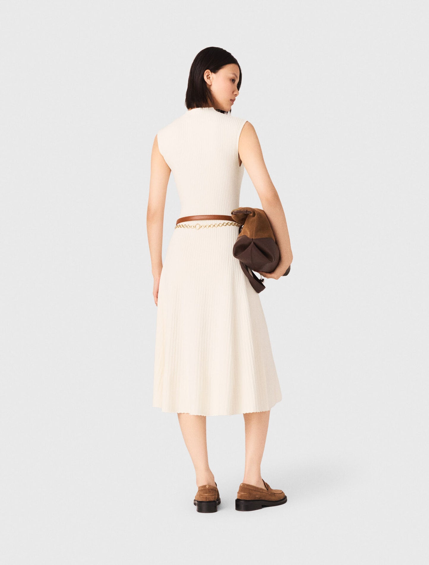 Ribbed dress with side slit