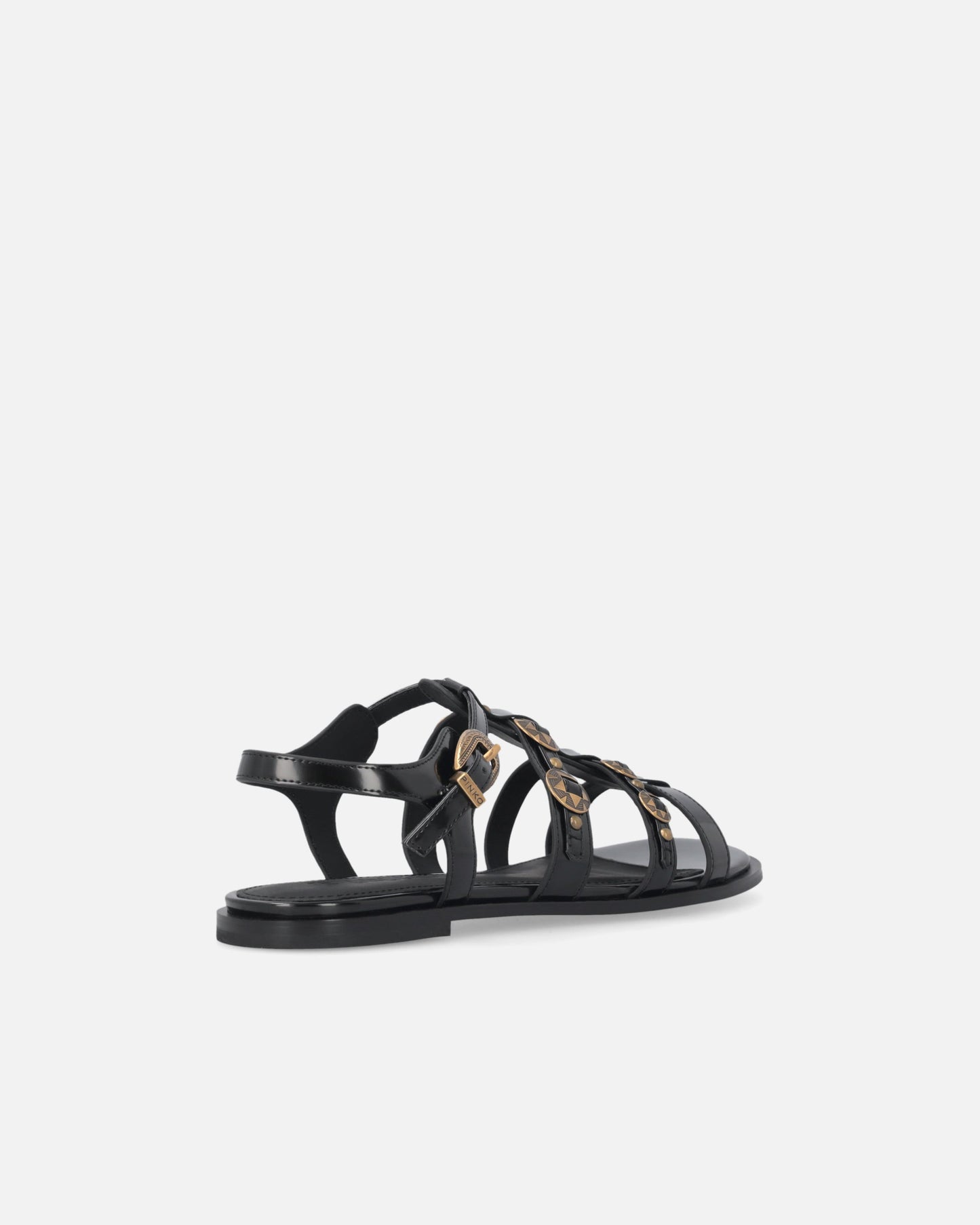 Flat sandals with straps and studs