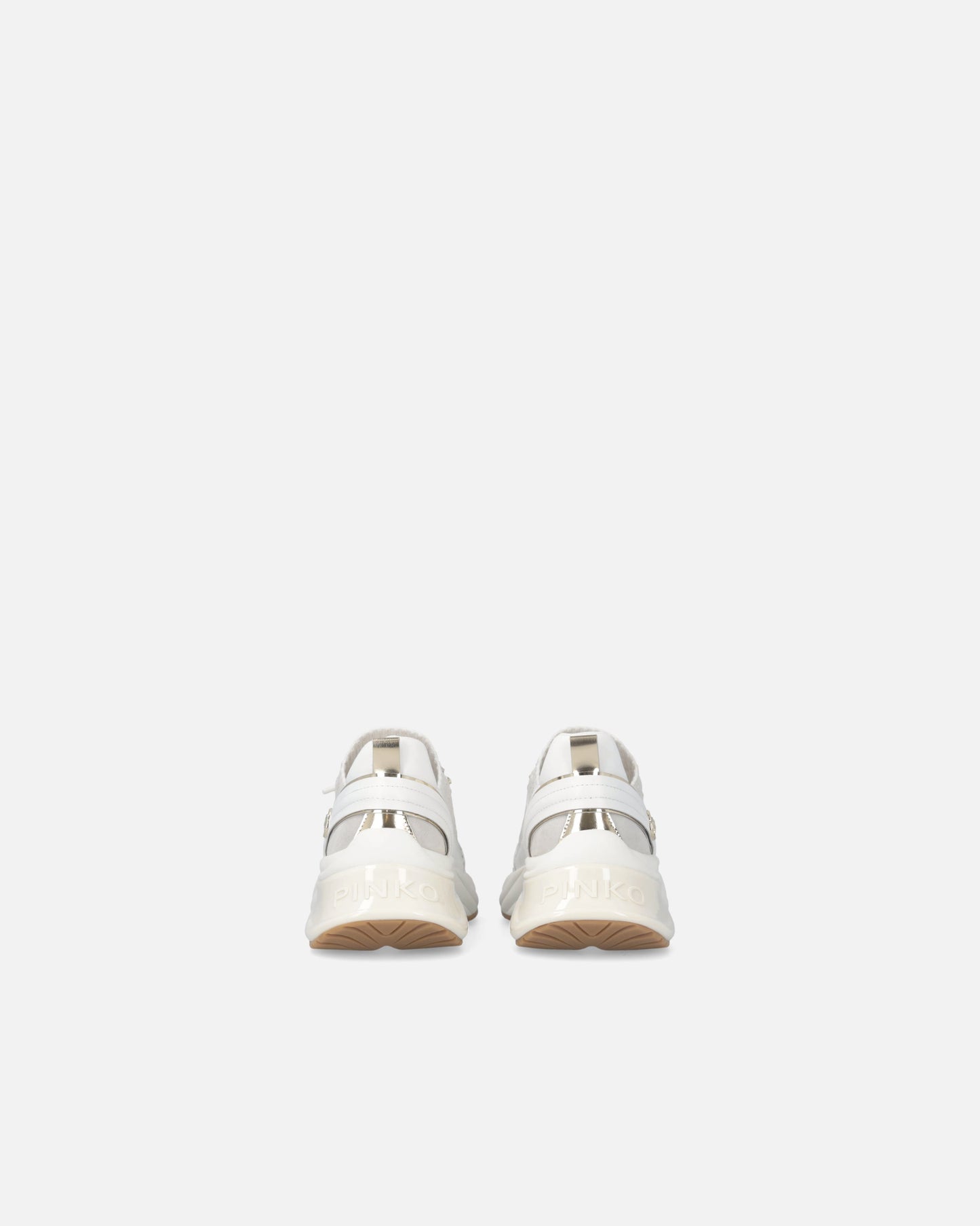 Knitted sneakers with laces and cord lock