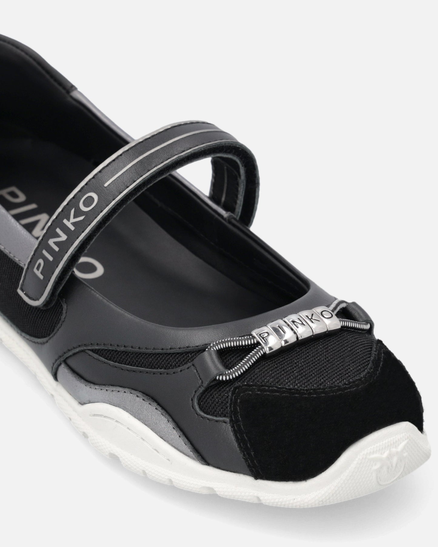 Sporty ballet flats with inserts and logo lettering